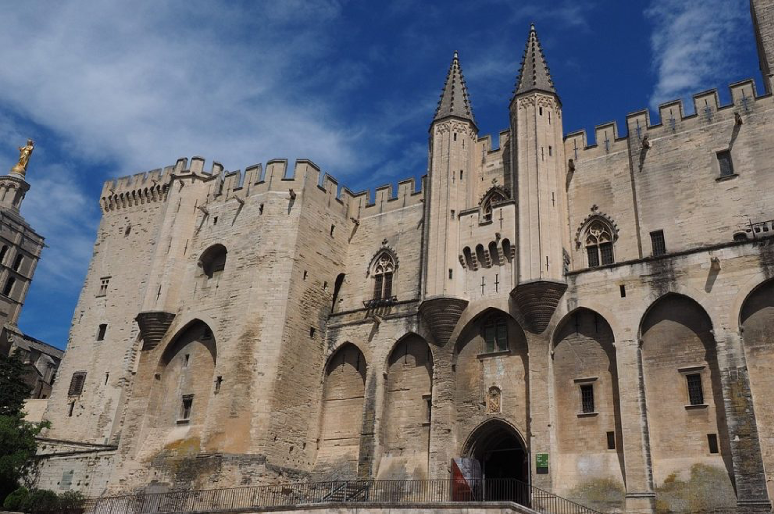 avignon-1521485_1280