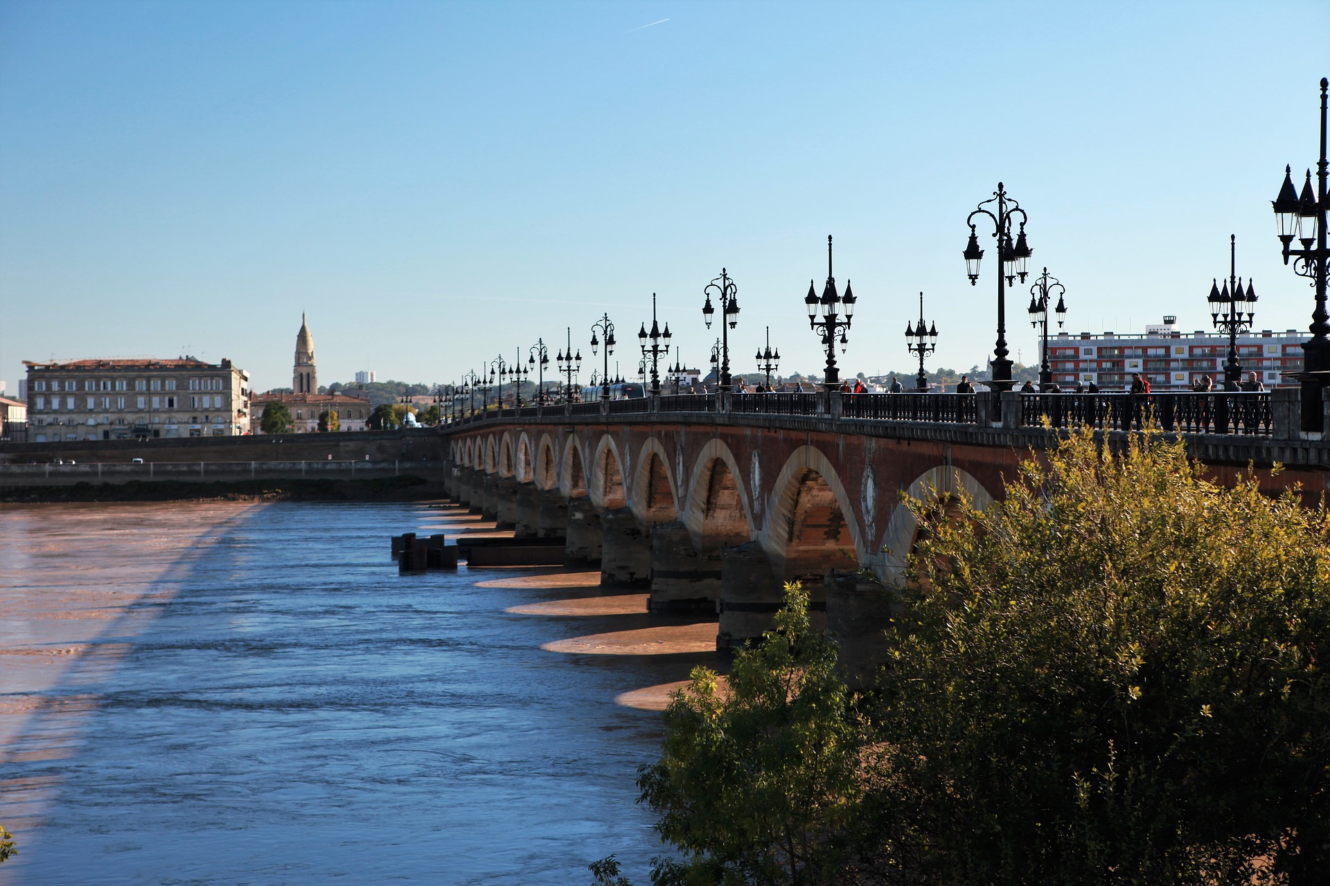 bordeaux-3791404_1920